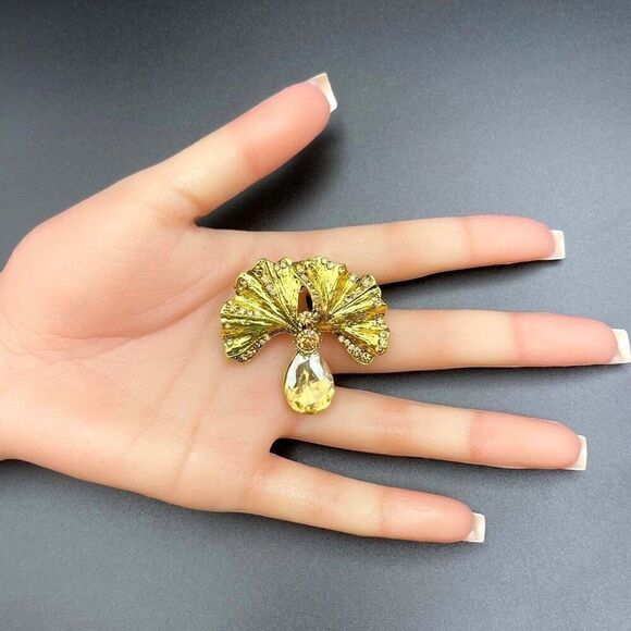 Yellow Gold with Champagne Topaz Crystal Gingko Flower Plant Pin Back Brooch - Picture 7 of 7